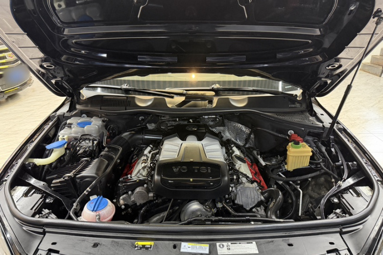 大众 途锐 2017款 3.0TSI 拓界版中控内饰7009