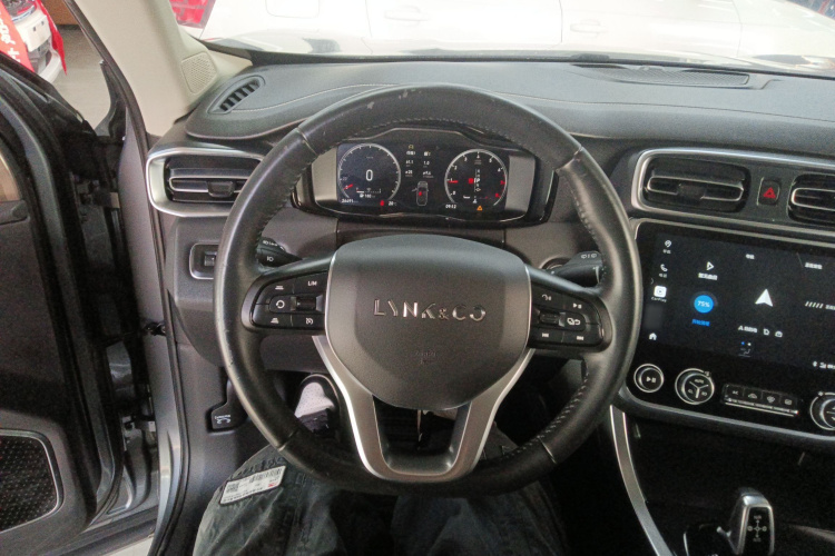 领克01 2020款 2.0T 两驱纯Pro版 国VI中控内饰13