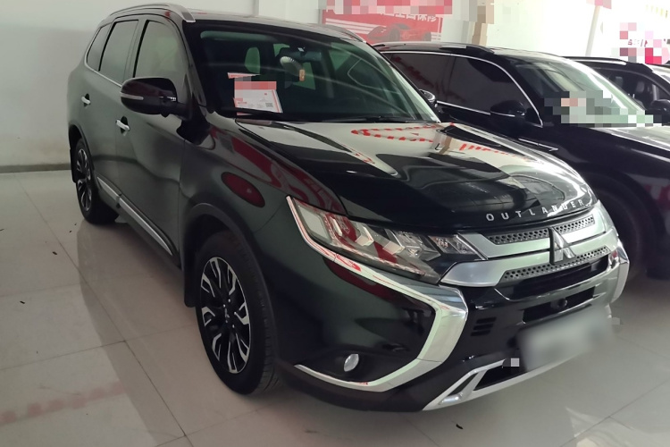 三菱 欧蓝德 2019款 2.4L 四驱致享版 5座 国VI车身外观6002