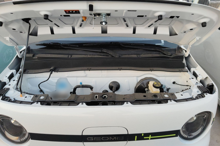 吉利银河 熊猫 2025款 210km 元气熊机舱底盘24