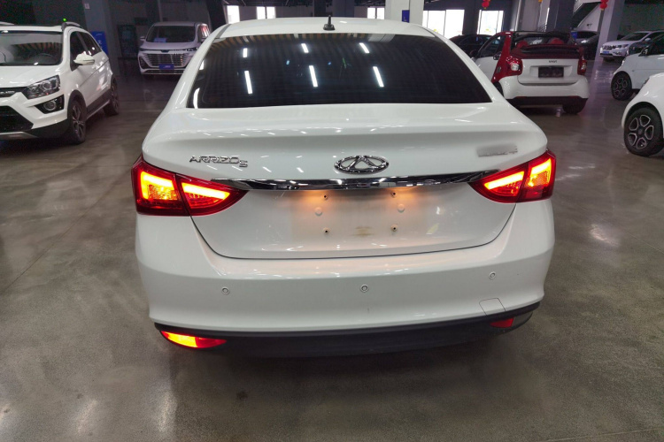 奇瑞 艾瑞泽5 2021款 PRO 1.5L CVT青春版车身外观6004