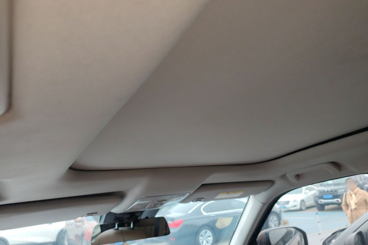 长安CS95 2017款 2.0T 两驱智拓版中控内饰22