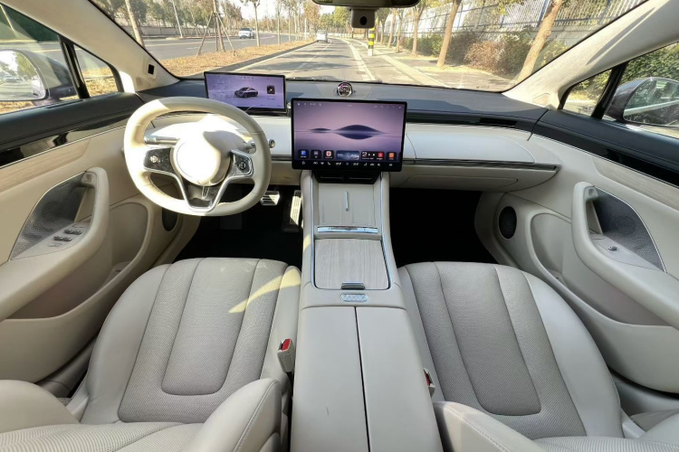 鸿蒙智行 智界S7 2025款 855km Max车身外观6007