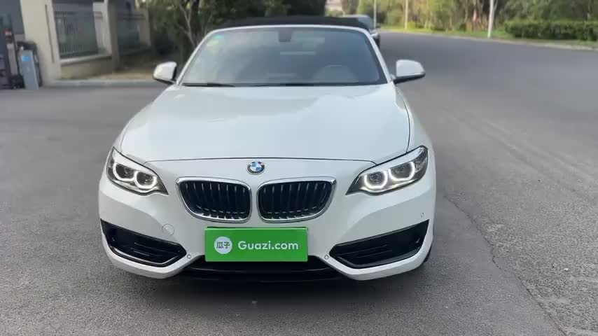 宝马2系(进口) 2018款 220i 敞篷轿跑车 运动设计套装实拍1