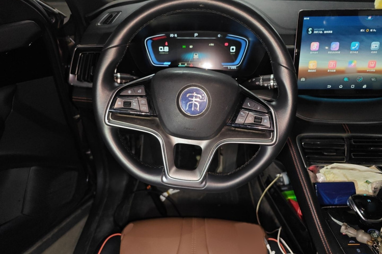 比亚迪 宋PLUS 2020款 1.5T 自动尊贵型局部细节13