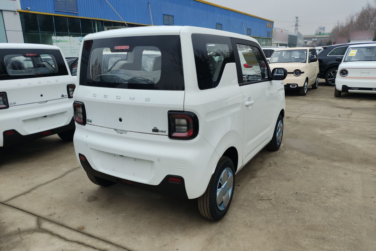 吉利银河 2024款 熊猫mini 200km 耐力熊车身外观7