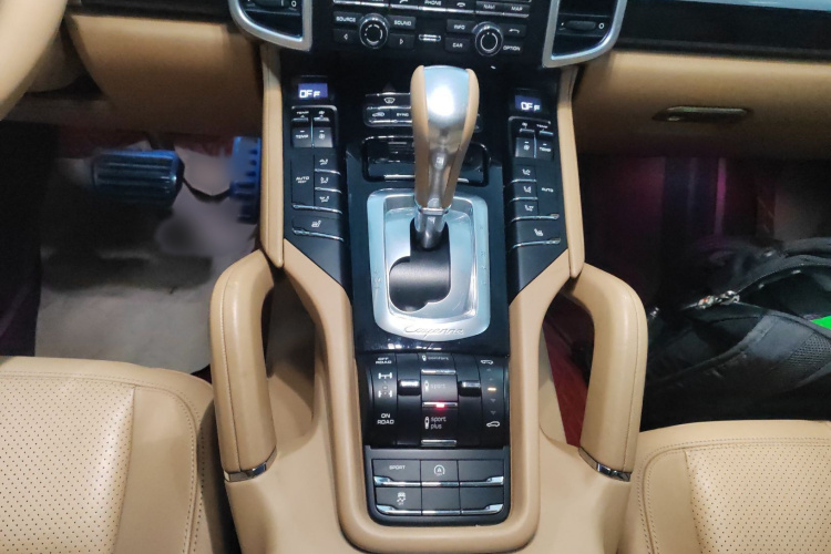 保时捷 2015款 Cayenne 3.0T局部细节18