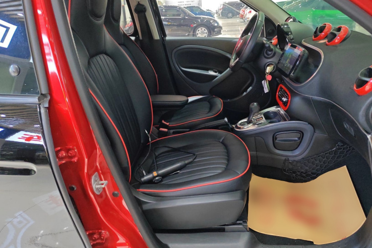 smart forfour 2016款 1.0L 52千瓦激情版局部细节41