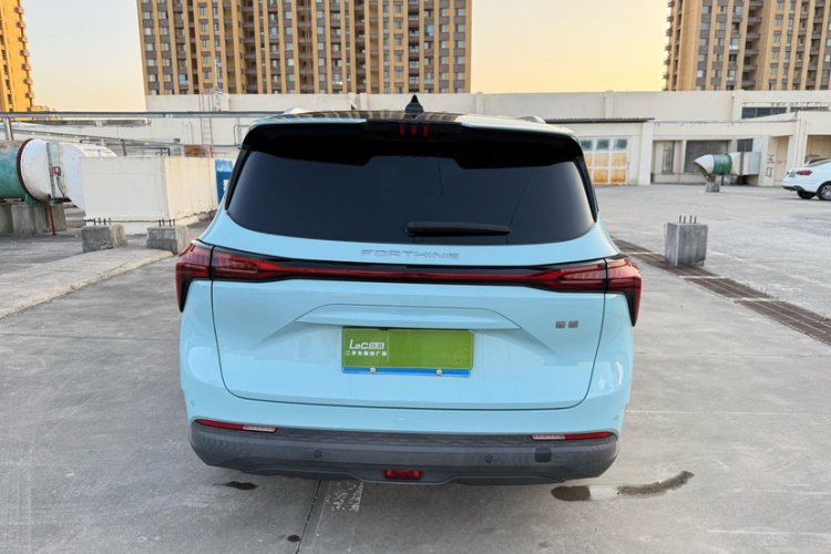 东风风行 风行游艇 2022款 1.5T DCT追风版车身外观6007