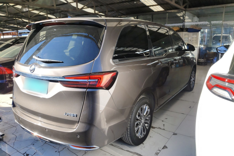 别克GL8 2023款 改款 陆上公务舱 豪华型车身外观6005