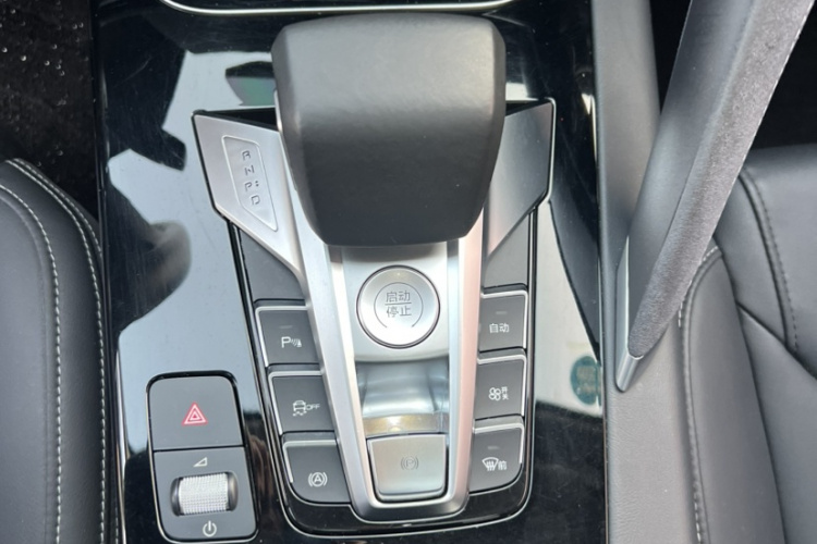 比亚迪 宋Pro新能源 2019款 DM 1.5T 四驱性能版豪华型局部细节18