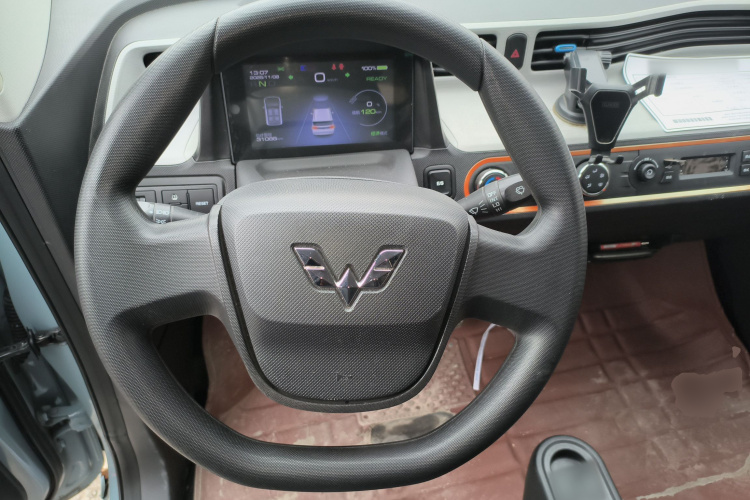 五菱汽车 宏光MINIEV 2020款 自在款 三元锂中控内饰13