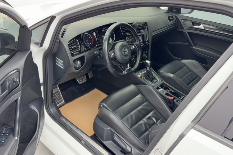 大众 高尔夫(进口) 2015款 2.0TSI R中控内饰7002