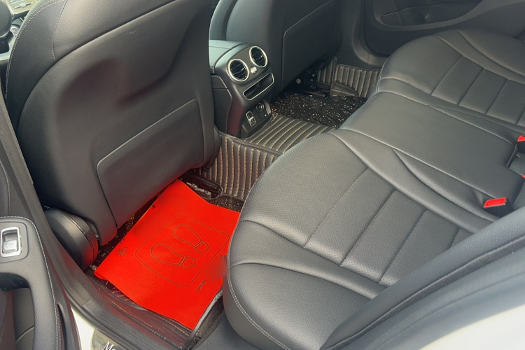 奔驰C级 2021款 C 260 L 运动版中控内饰7002