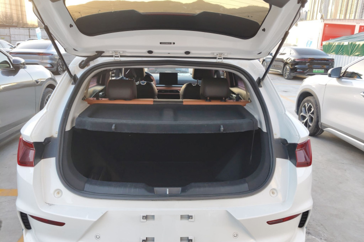 比亚迪e2 2021款 豪华型机舱底盘23