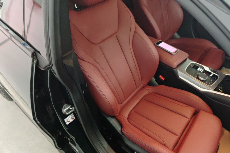 宝马4系 2023款 425i Gran Coupe M运动曜夜套装局部细节41