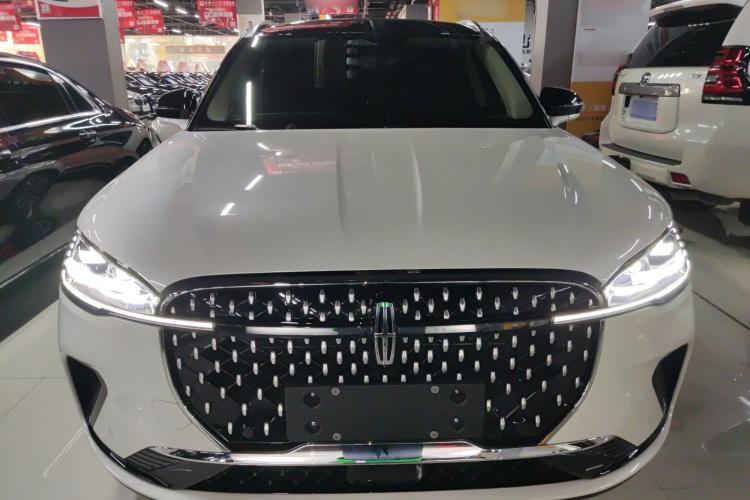 林肯 冒险家 2023款 2.0T 两驱尊雅版车身外观2