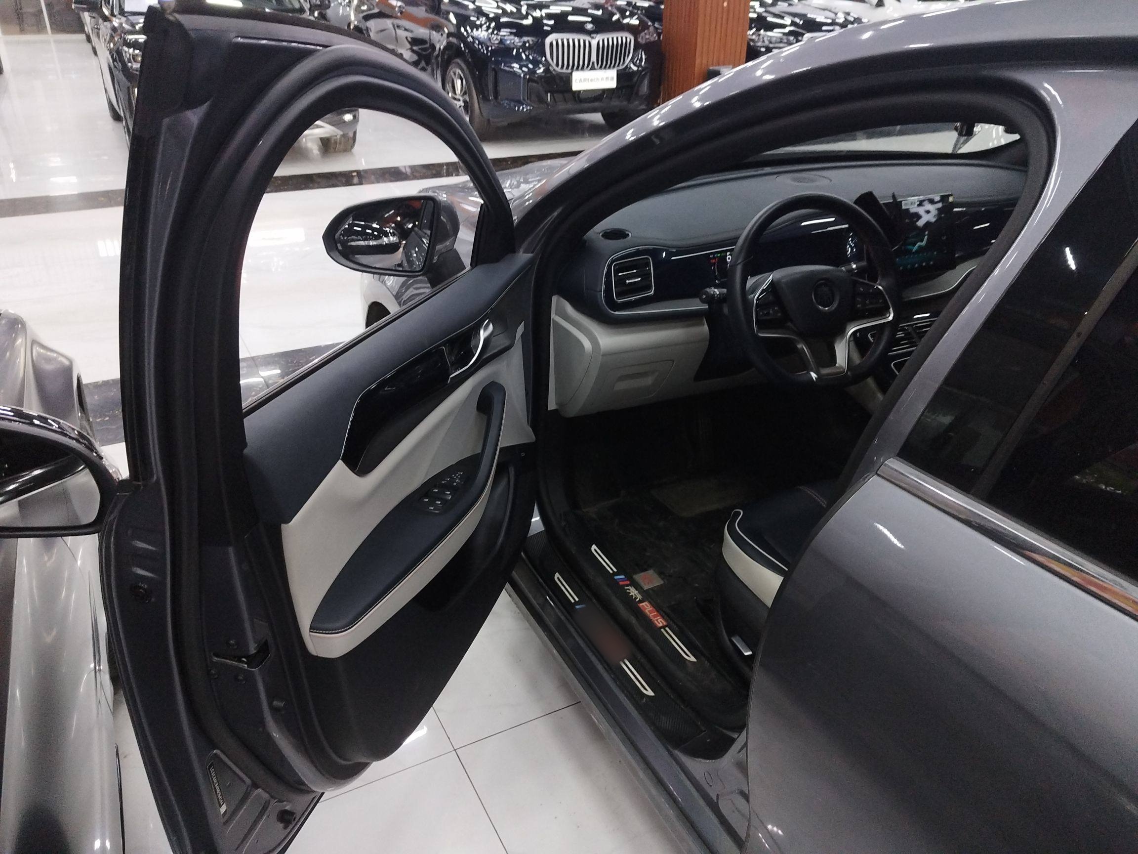 比亚迪 秦PLUS 2021款 EV 400KM 豪华型