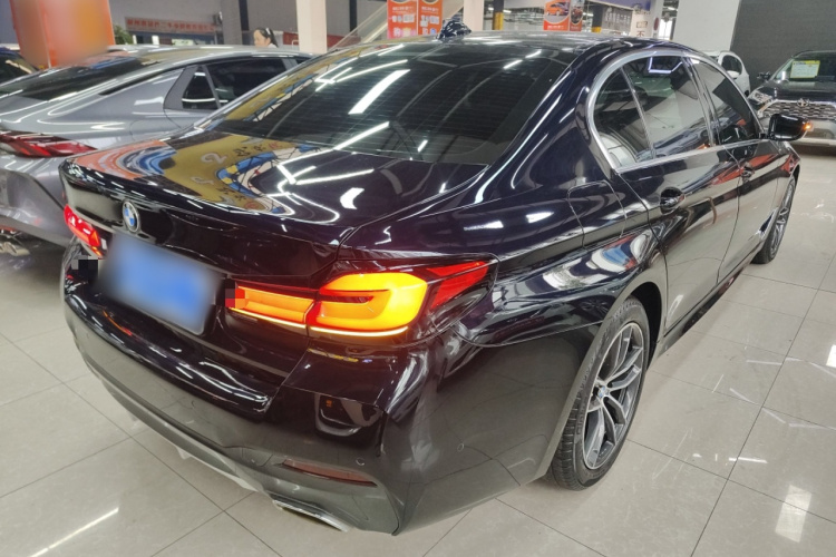 宝马5系 2021款 改款 525Li M运动套装车身外观6005