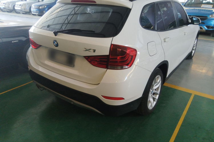 宝马X1 2015款 sDrive18i 时尚晋级版车身外观6005