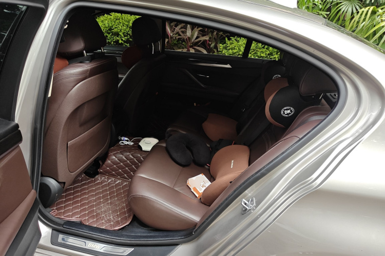 宝马5系 2014款 525Li 豪华设计套装中控内饰7004