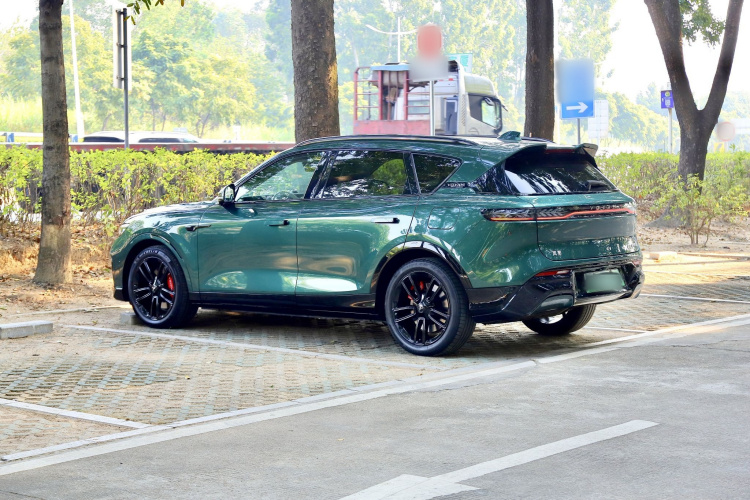 岚图汽车 岚图FREE 2025款 318 318km 后驱环游版车身外观6005