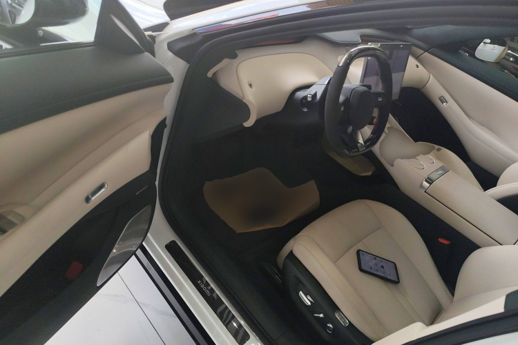 小米汽车 小米YU7 2025款 超长续航高性能四驱Max版中控内饰20