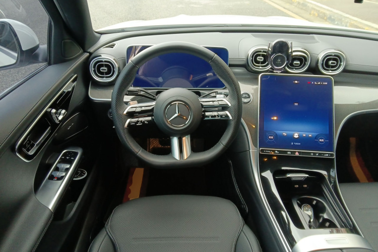 奔驰C级 2024款 C 260 L 运动版中控内饰13