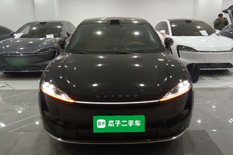 鸿蒙智行 智界R7 2024款 纯电 736km UItra车身外观6001