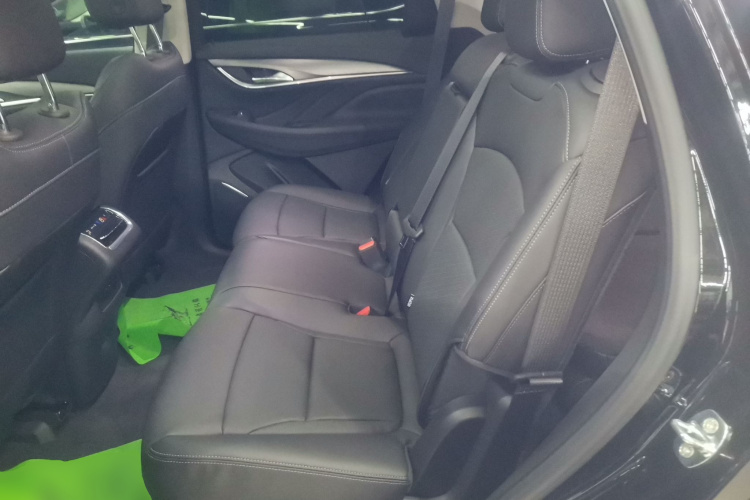 别克 昂科旗 2022款 652T 两驱尊贵型 7座中控内饰21