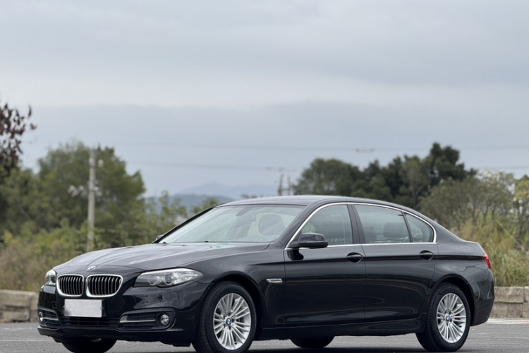 宝马5系 2014款 525Li 领先型车身外观6001