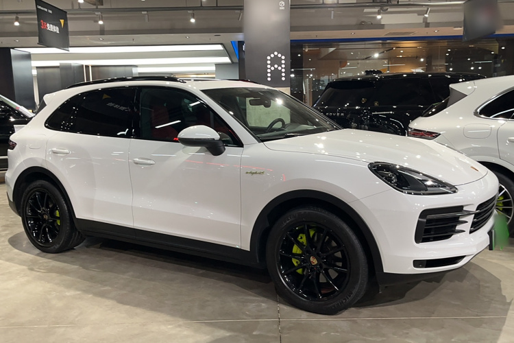 保时捷 Cayenne新能源 2021款 Cayenne E-Hybrid 2.0T车身外观6002