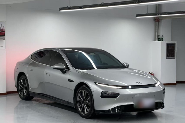 小鹏P7 2020款 670E车身外观6003