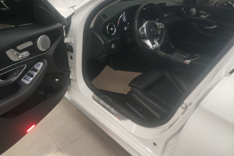 奔驰C级 2021款 C 260 L 运动星耀臻藏版中控内饰20