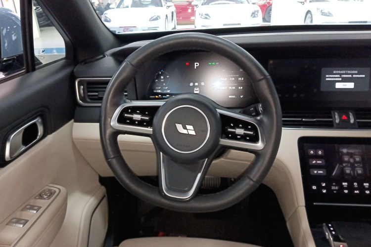 理想汽车 理想ONE 2021款 增程6座版局部细节13