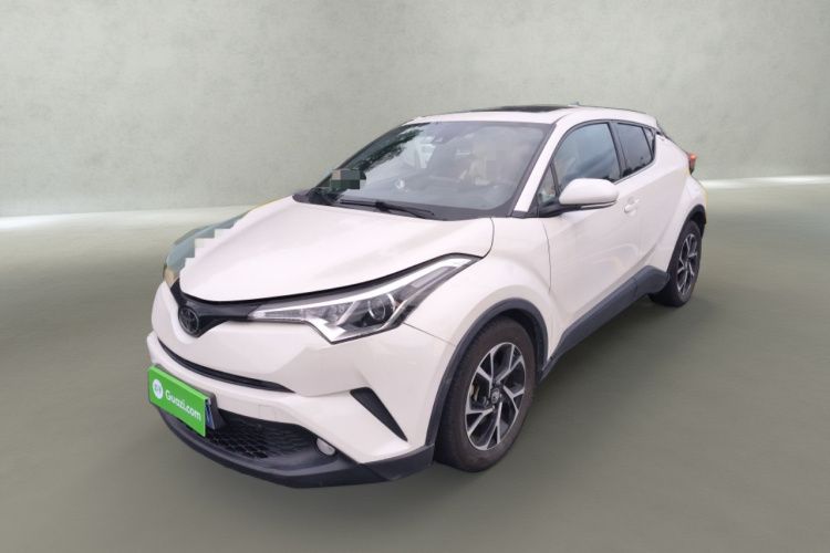 丰田C-HR 2018款 2.0L 领先天窗版 国VI车身外观1