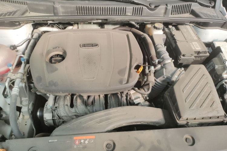 吉利汽车 帝豪 2025款 第4代 1.5L CVT龙腾版机舱底盘24