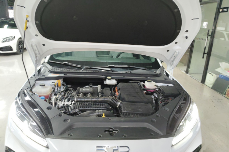 比亚迪 海豹06新能源 2024款 DM-i 80KM豪华型机舱底盘24