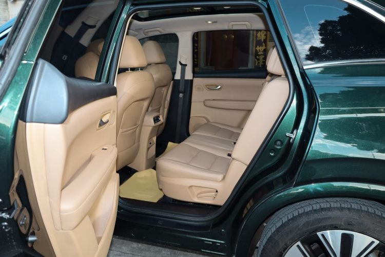 蓝电E5 PLUS 2025款 165km 长续航版PLUS 7座中控内饰7004