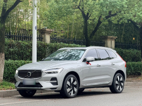 沃尔沃XC60新能源 2025款 插电式混动 长续航四驱智远豪华版