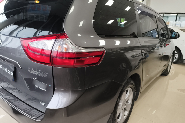 丰田Sienna（平行进口） 车身外观7