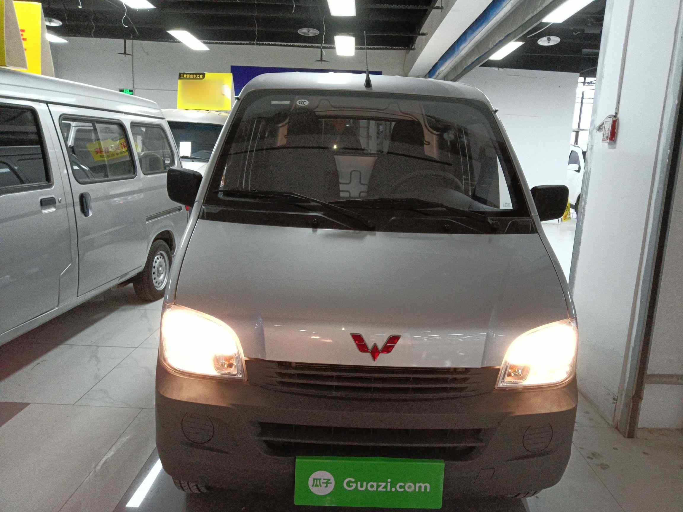 五菱汽车 五菱之光 2023款 1.5L 实用型封窗版 2座(1)