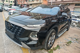 现代 胜达 2023款 旅行家 380T GDi 自动两驱GLX精英版