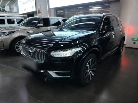 沃尔沃XC90 2022款 B6 智逸豪华版 7座