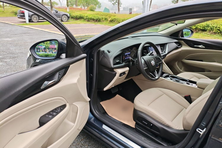 别克 君威 2020款 552T 精英型中控内饰7003