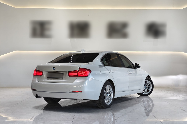 宝马3系 2018款 318Li车身外观6006