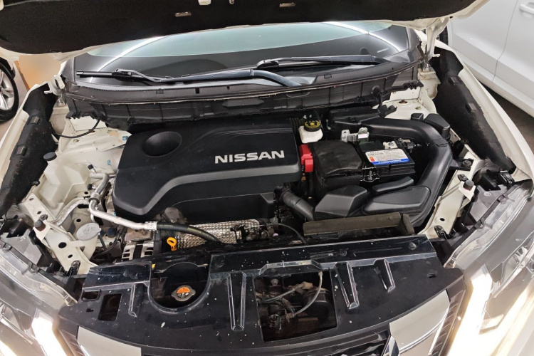 日产 奇骏 2020款  2.5L XL ITS CVT 4WD豪华领航版机舱底盘24