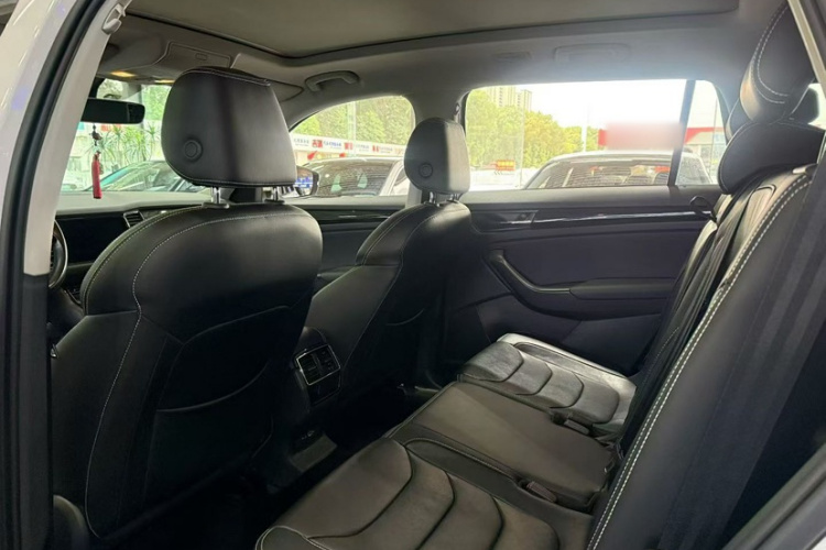 斯柯达 柯迪亚克 2020款 TSI330 7座两驱豪华优享版中控内饰7005