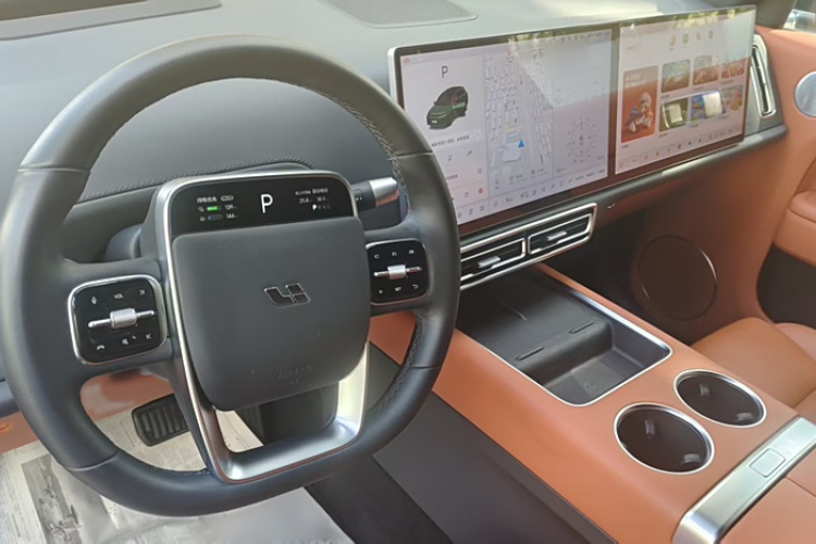 理想汽车 理想L7 2023款 Pro中控内饰7004