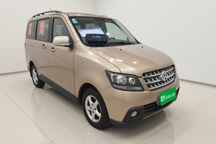 长安凯程 欧诺S 2012款 1.3L精英型车身外观3